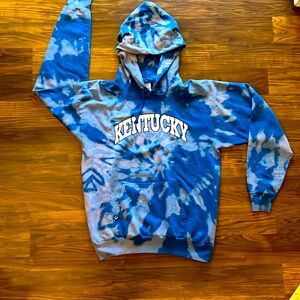 University of Kentucky women’s hoodie tie dye size medium preowned